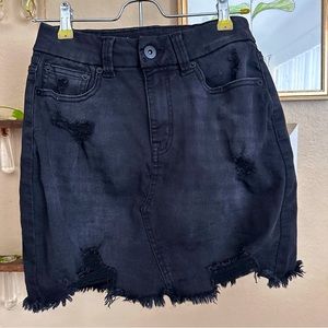 Mini Denim Black Ripped Skirt🖤